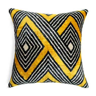 Yellow 2024 geometric throw